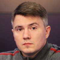 Владимир Стогниенко